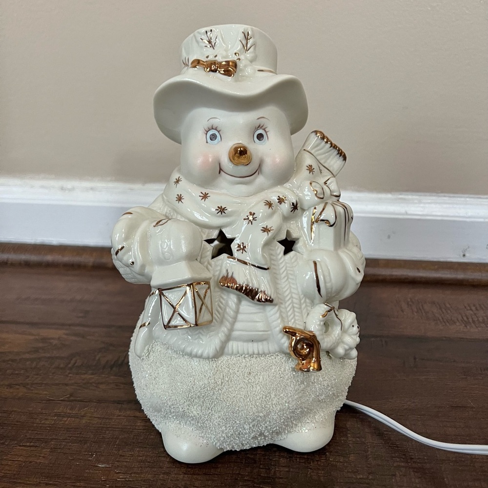 Vintage Frosty The Snowman Light Up Ceramic Figure